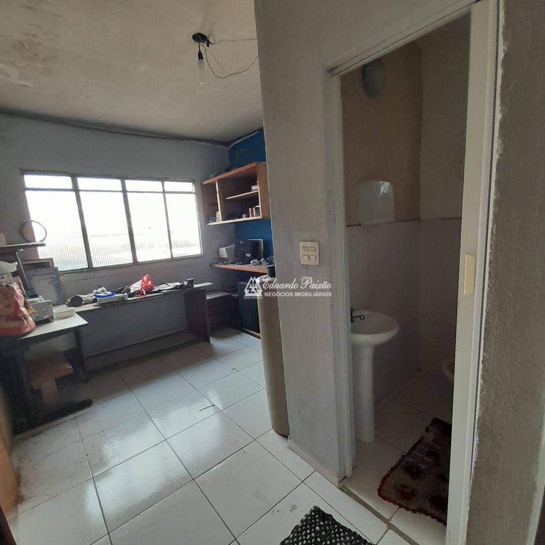 Casa à venda com 3 quartos, 186m² - Foto 8