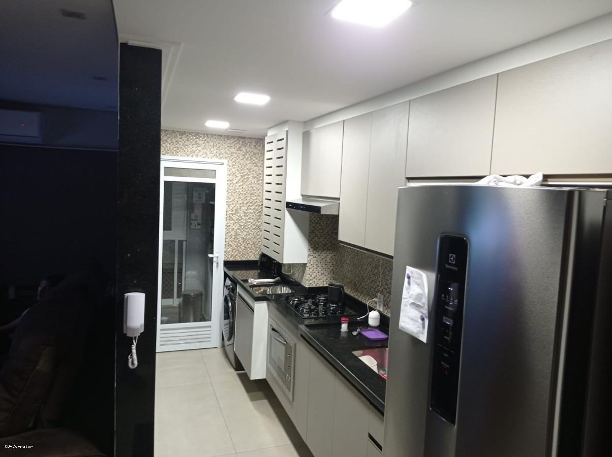 Apartamento à venda com 2 quartos, 65m² - Foto 18