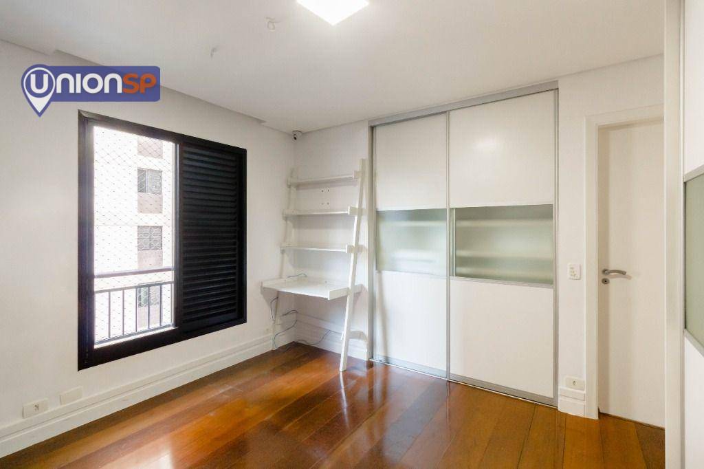 Apartamento à venda com 4 quartos, 206m² - Foto 13