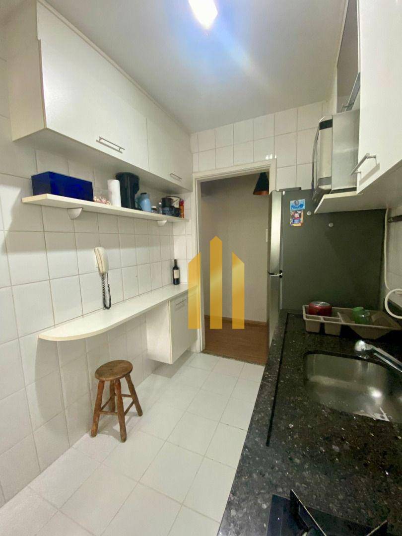 Apartamento à venda com 3 quartos, 75m² - Foto 3