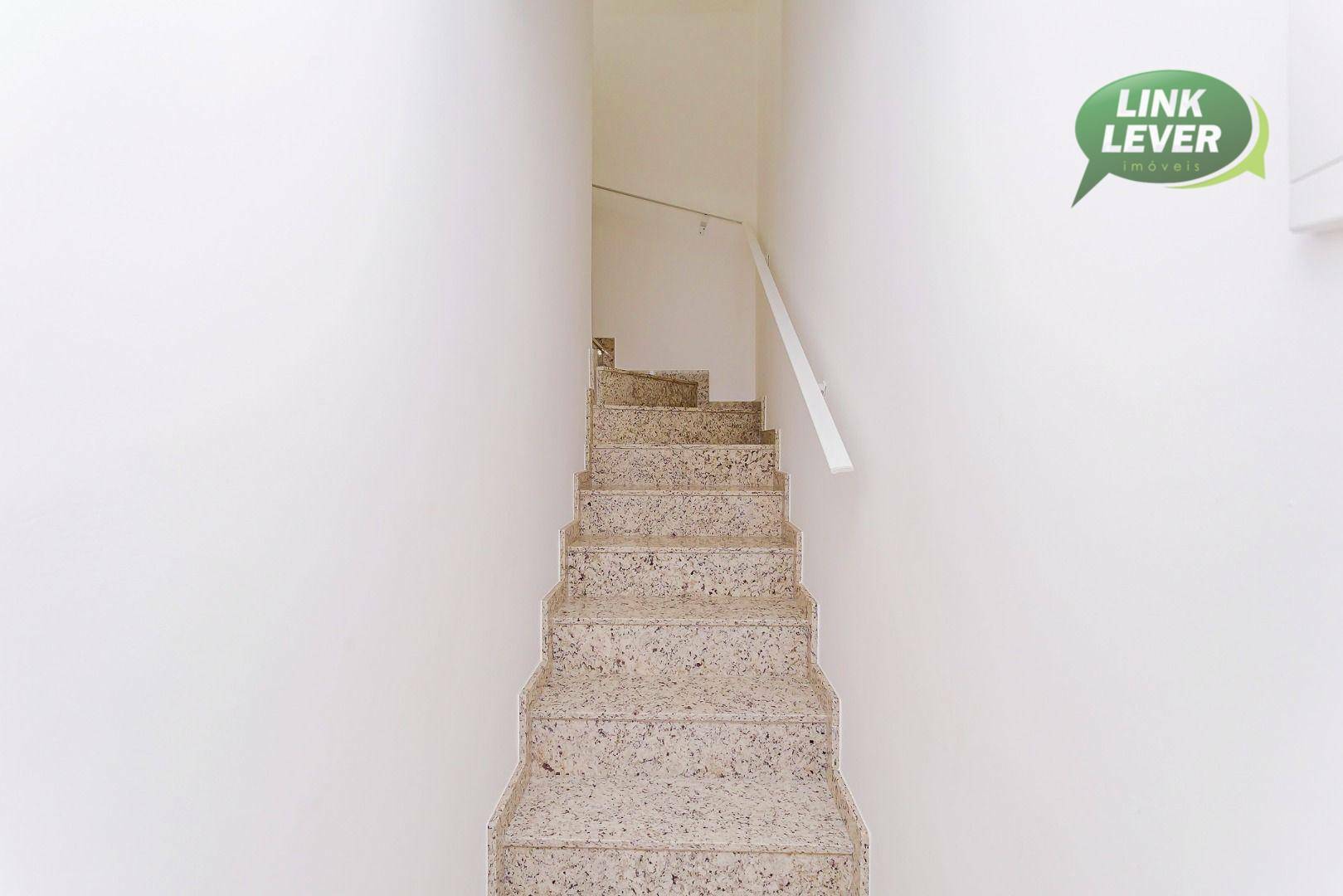 Casa à venda com 5 quartos, 177m² - Foto 16