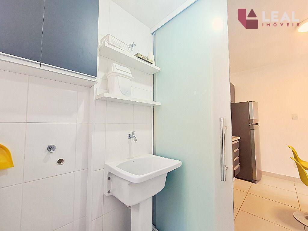 Apartamento para alugar com 2 quartos, 53m² - Foto 13