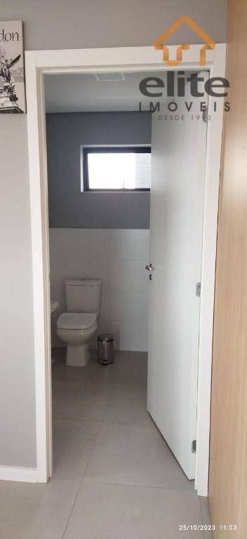 Apartamento à venda com 3 quartos, 159m² - Foto 11