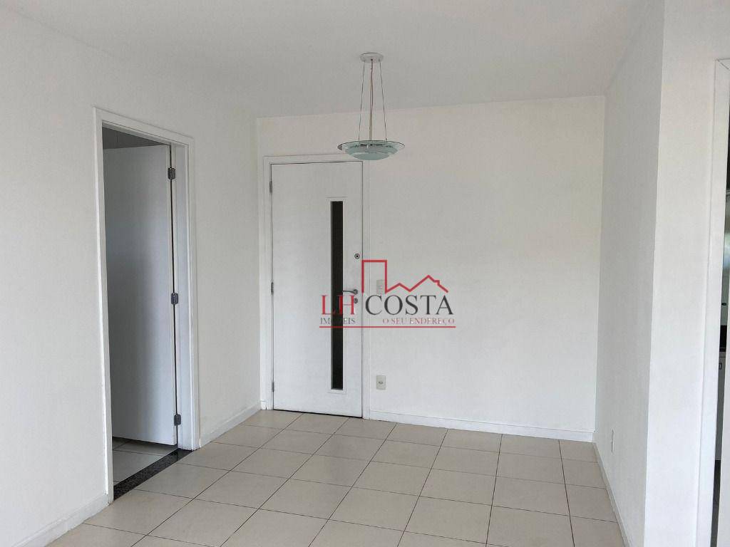 Apartamento à venda com 2 quartos, 69m² - Foto 7