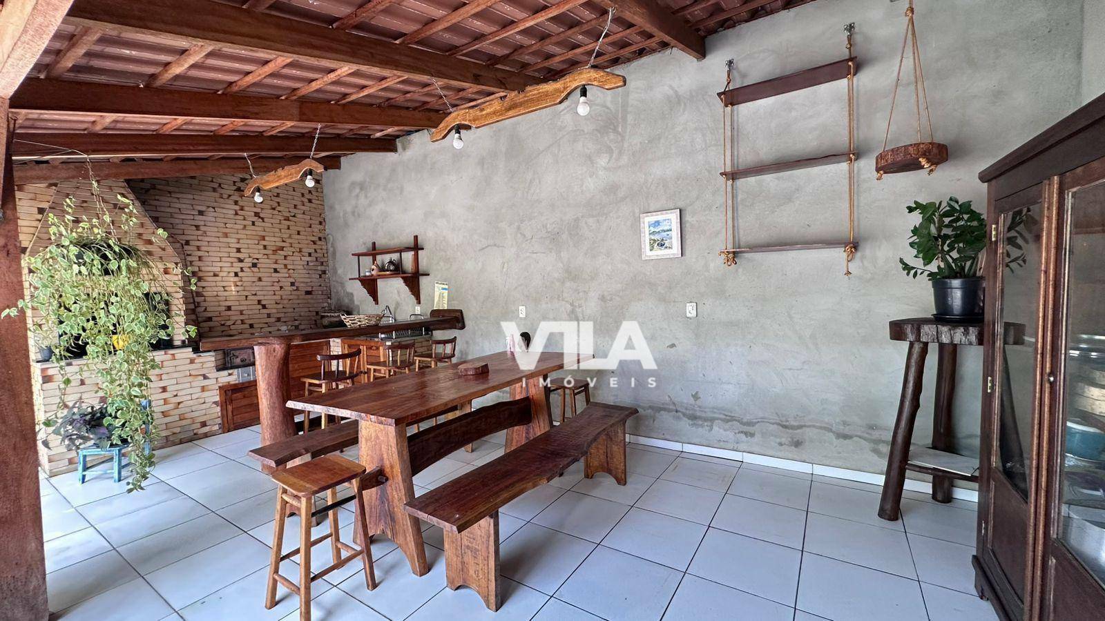 Casa à venda com 2 quartos, 141m² - Foto 3