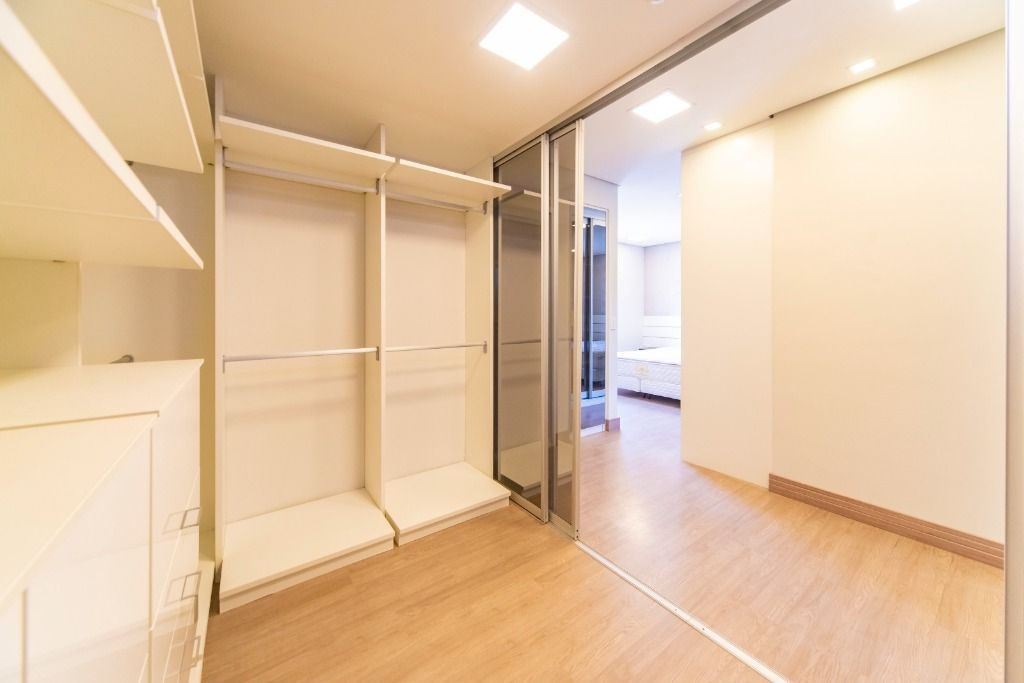 Apartamento para alugar com 3 quartos, 198m² - Foto 26