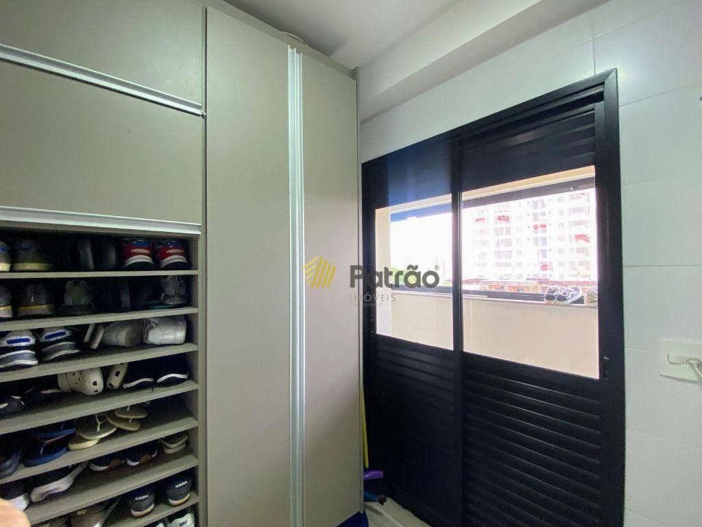 Apartamento à venda com 3 quartos, 200m² - Foto 21