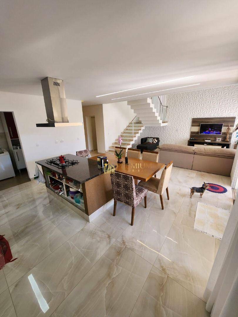 Sobrado à venda com 3 quartos, 243m² - Foto 24