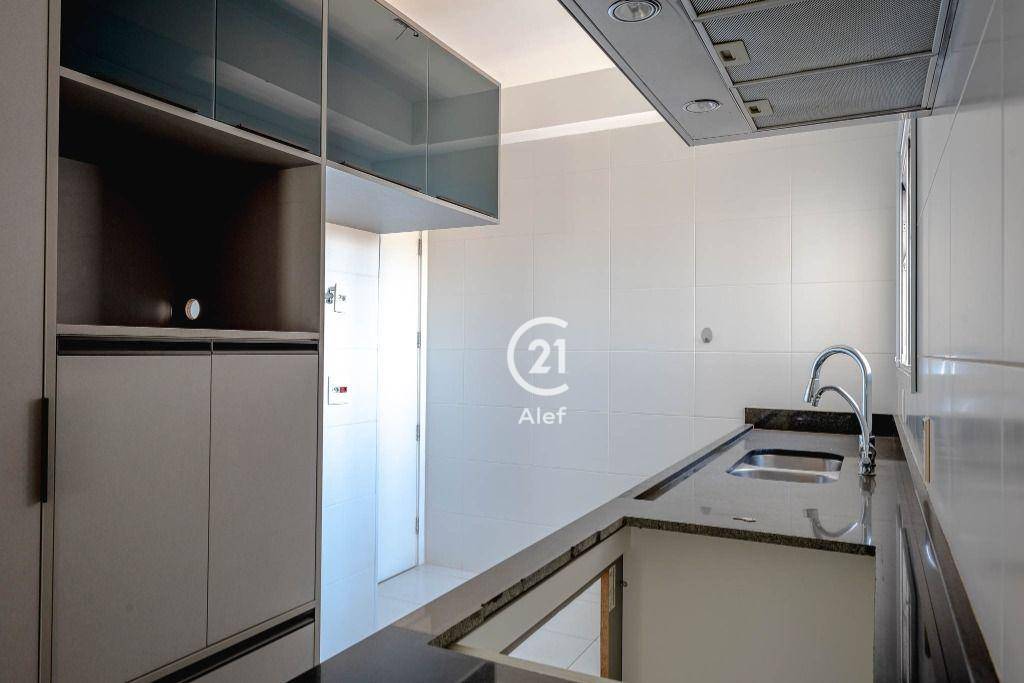 Apartamento à venda com 3 quartos, 145m² - Foto 27