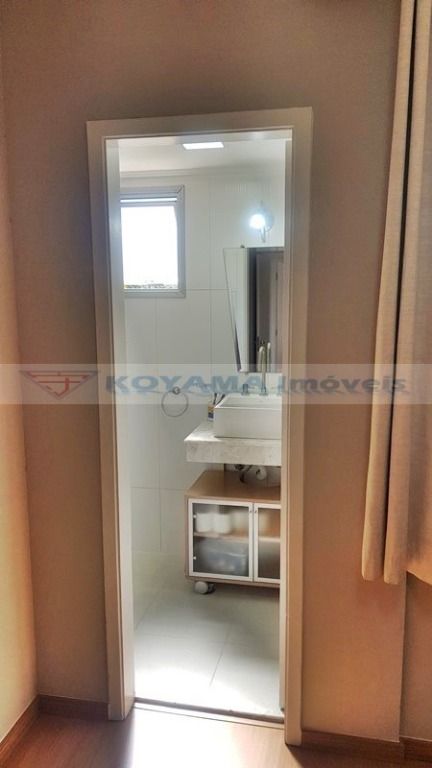 Apartamento à venda com 3 quartos, 81m² - Foto 17