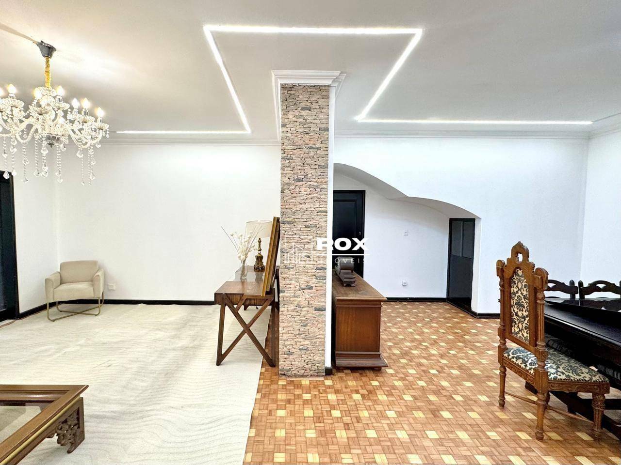 Casa para alugar com 7 quartos, 540m² - Foto 8