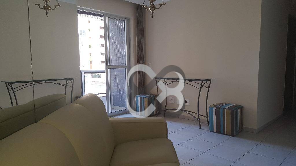 Apartamento para alugar com 2 quartos, 68m² - Foto 9