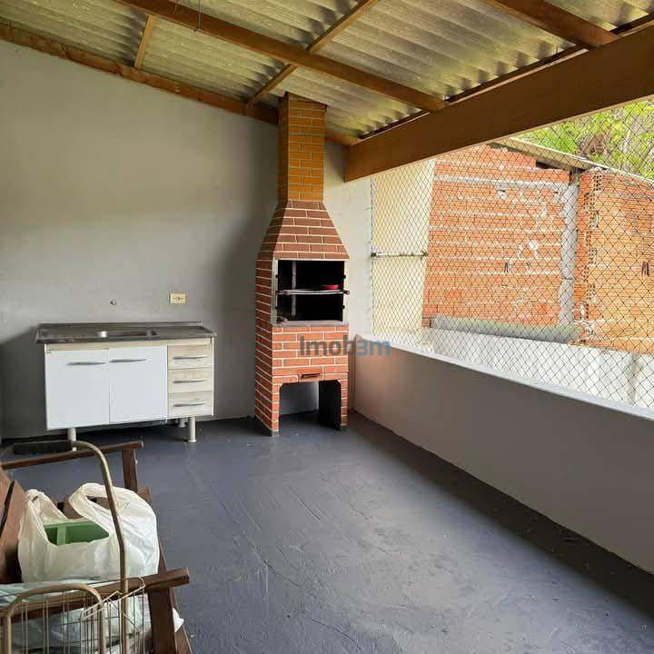 Casa à venda com 2 quartos, 72m² - Foto 6