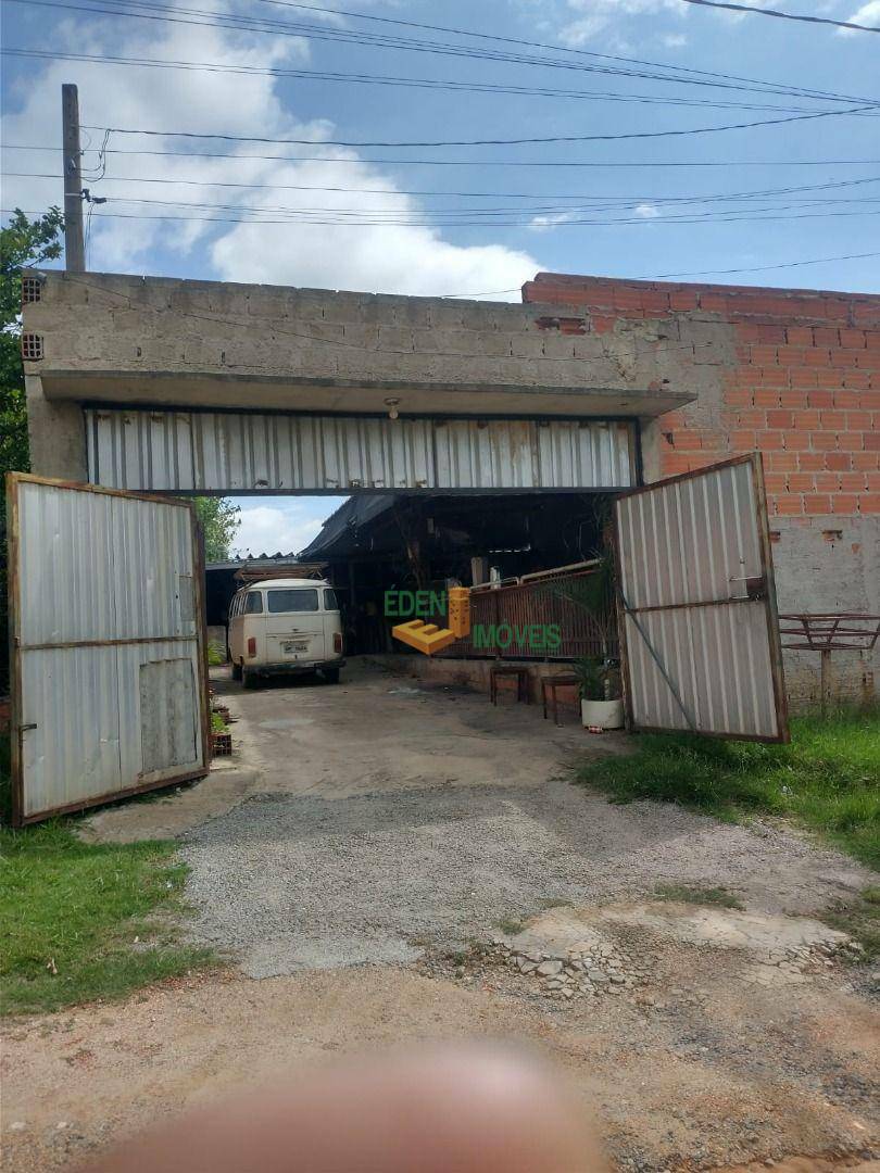 Chácara à venda com 2 quartos, 150m² - Foto 1