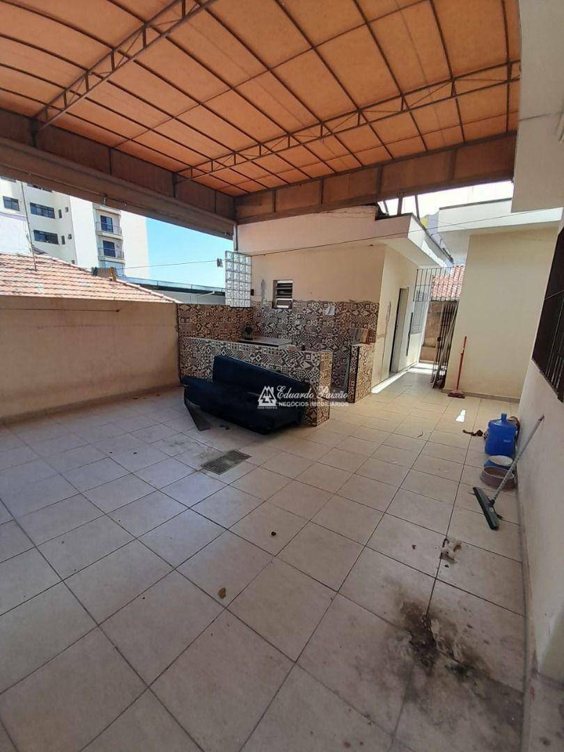 Casa à venda e aluguel com 4 quartos, 200m² - Foto 16