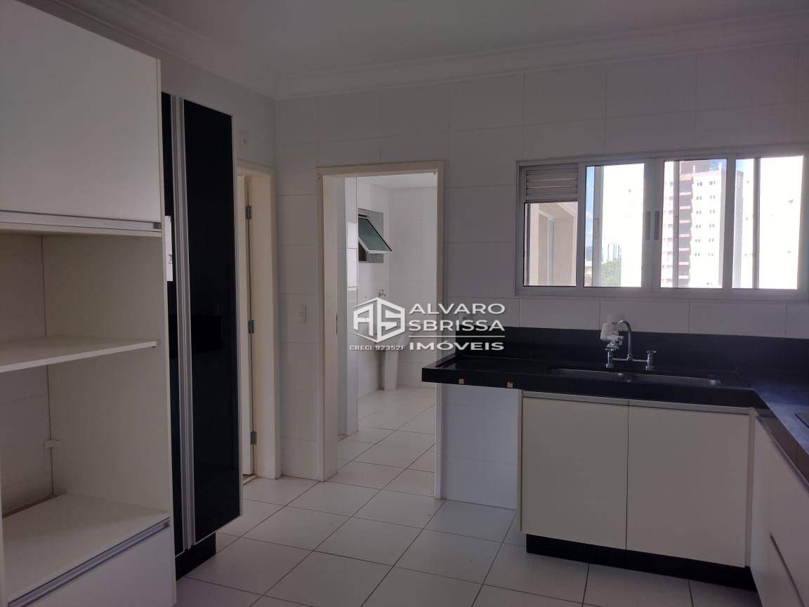 Apartamento à venda com 3 quartos, 134m² - Foto 4