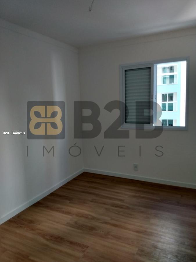 Apartamento à venda com 2 quartos, 60m² - Foto 6