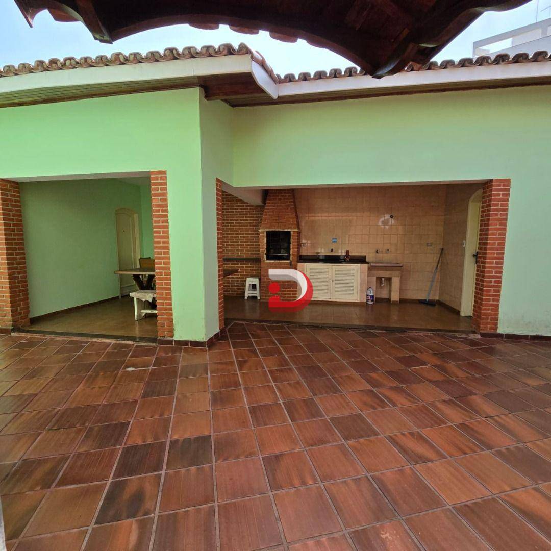 Casa à venda e aluguel com 4 quartos, 140m² - Foto 23