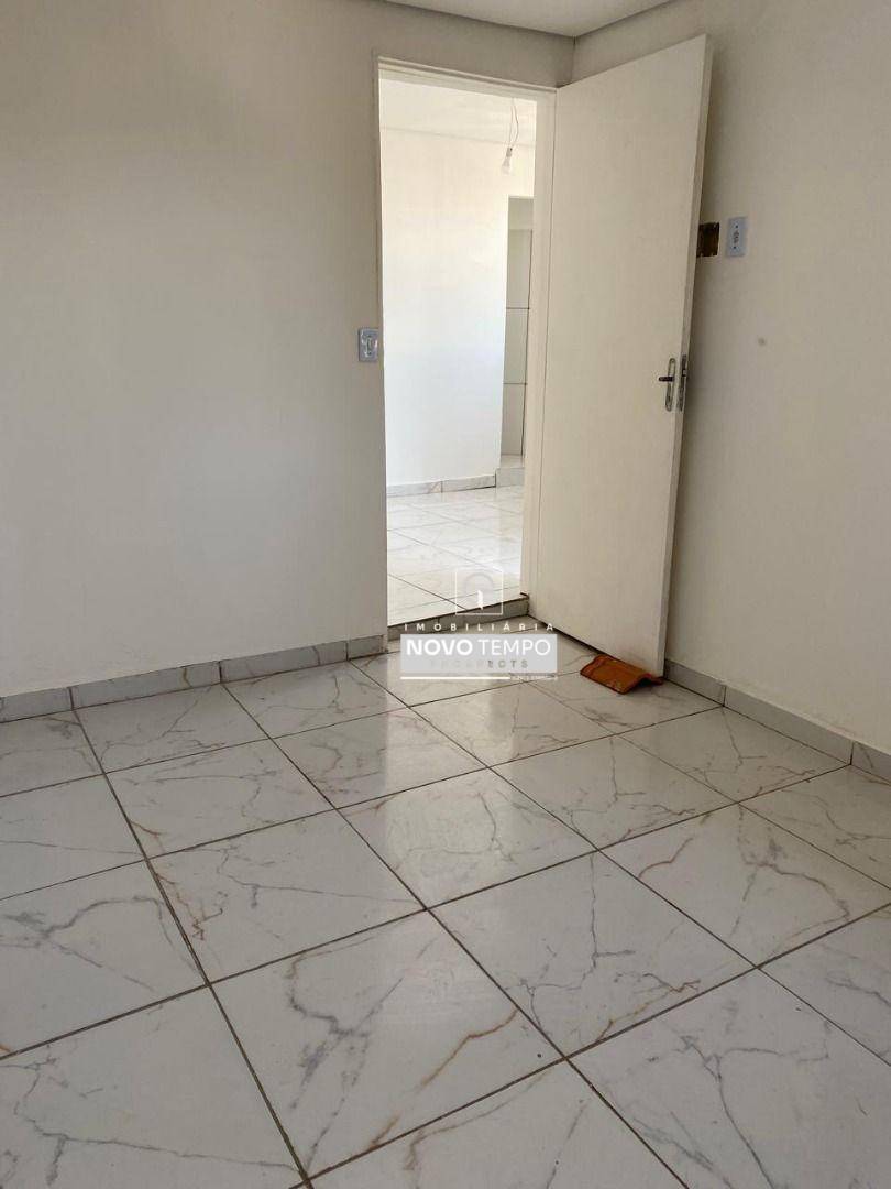Apartamento para alugar com 2 quartos, 120m² - Foto 8