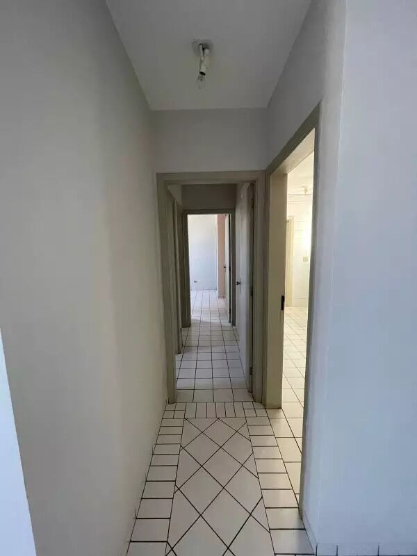 Apartamento para alugar com 2 quartos, 64m² - Foto 5