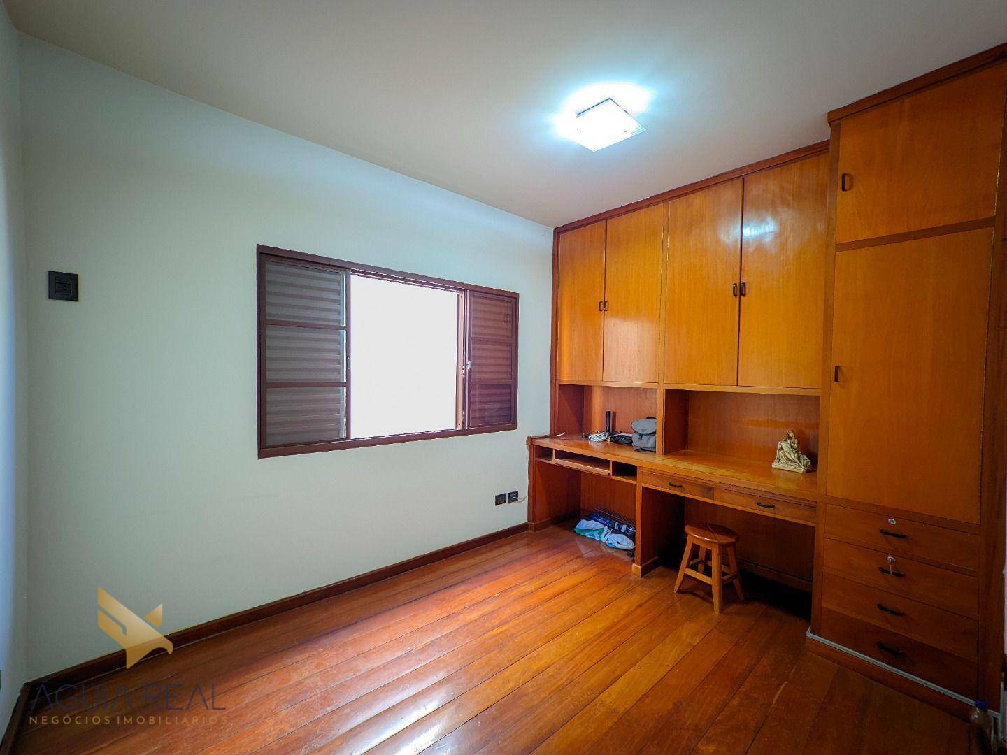 Sobrado à venda com 4 quartos, 257m² - Foto 15