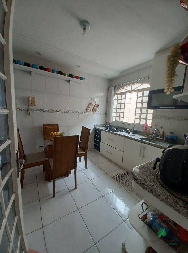 Casa à venda com 3 quartos, 360M2 - Foto 18