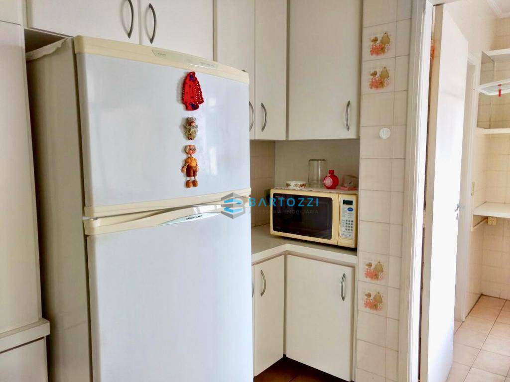 Apartamento à venda com 2 quartos, 72m² - Foto 6