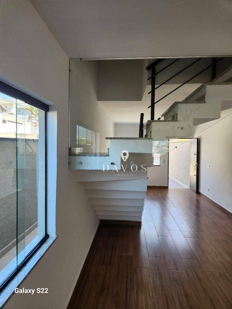 Sobrado à venda com 3 quartos, 110m² - Foto 2