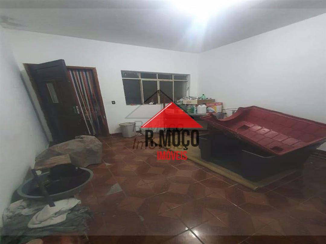 Sobrado à venda com 2 quartos, 300m² - Foto 23