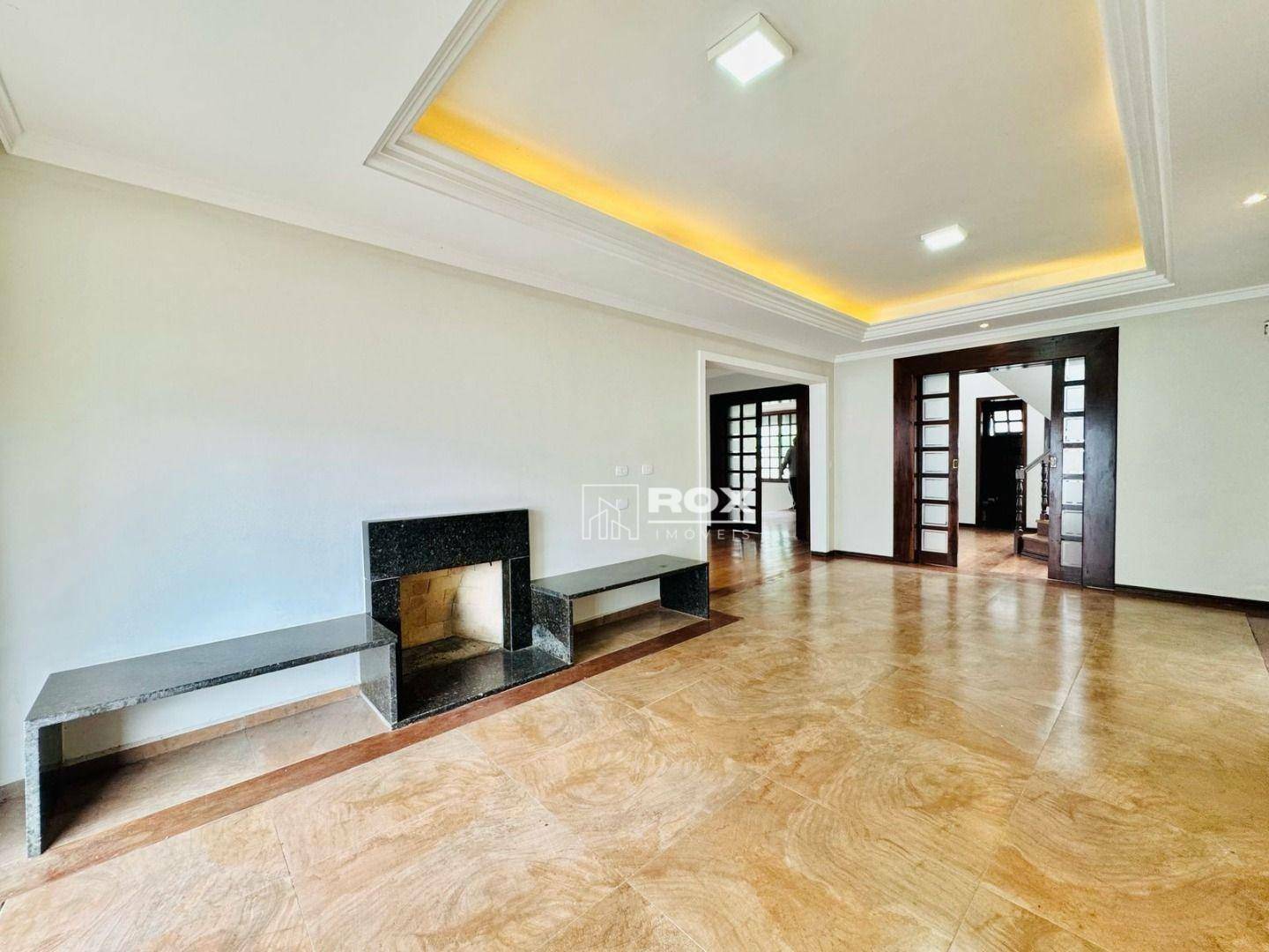 Casa à venda com 5 quartos, 350m² - Foto 3