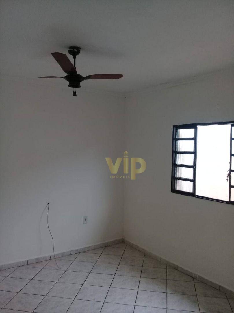 Casa à venda com 3 quartos, 94m² - Foto 2