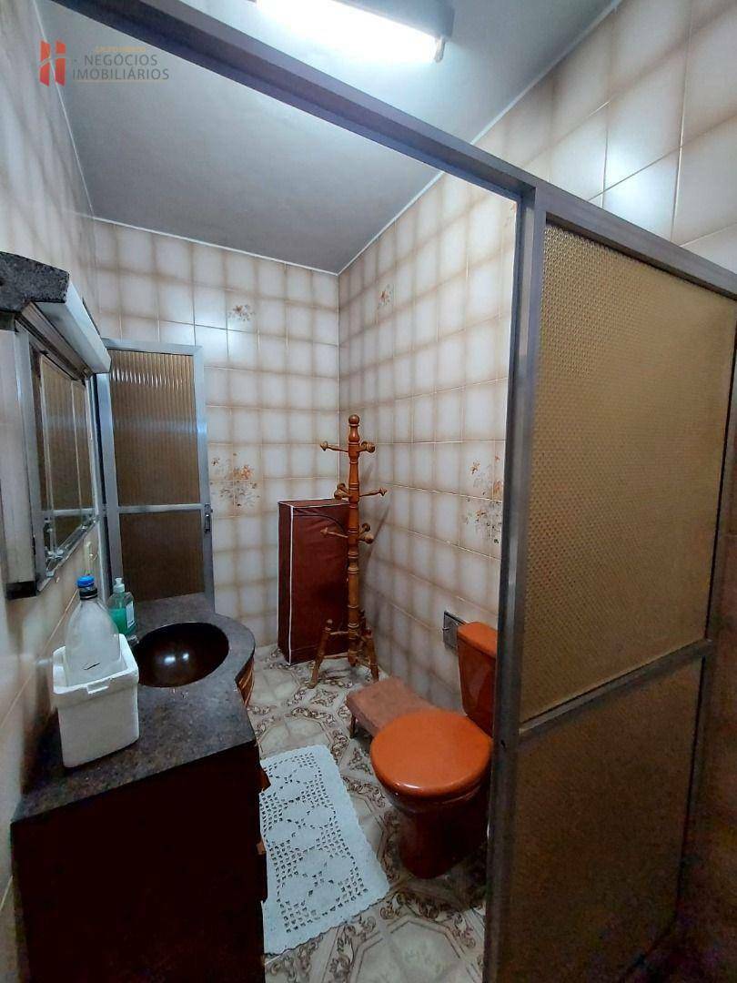 Casa à venda com 5 quartos, 197m² - Foto 31