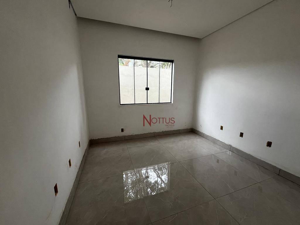 Casa à venda com 3 quartos, 150m² - Foto 9