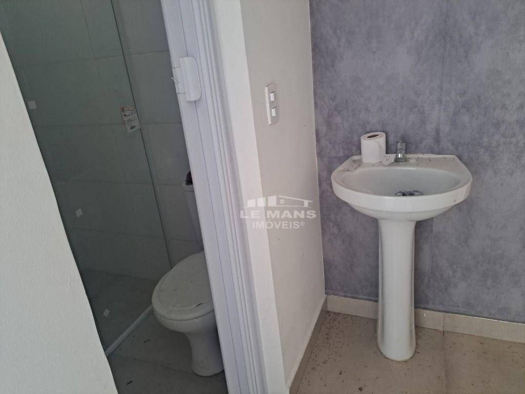 Casa à venda com 3 quartos, 180m² - Foto 22