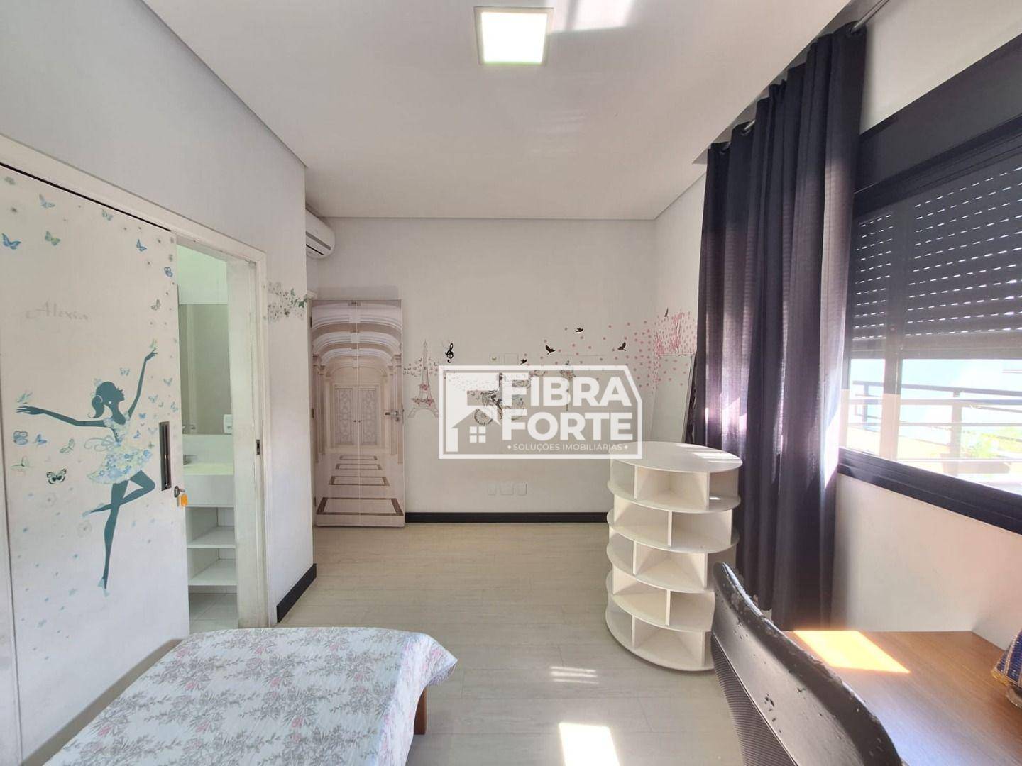 Casa de Condomínio à venda com 3 quartos, 250m² - Foto 31