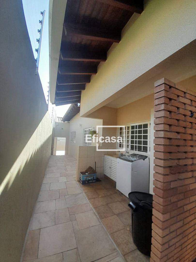 Casa à venda com 3 quartos, 294m² - Foto 23