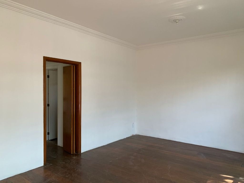 Casa à venda e aluguel com 3 quartos, 260m² - Foto 29