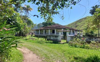 Fazenda à venda com 3 quartos, 30000m² - Foto 1