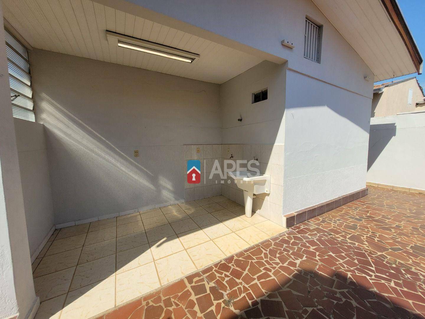 Casa à venda com 3 quartos, 141m² - Foto 13