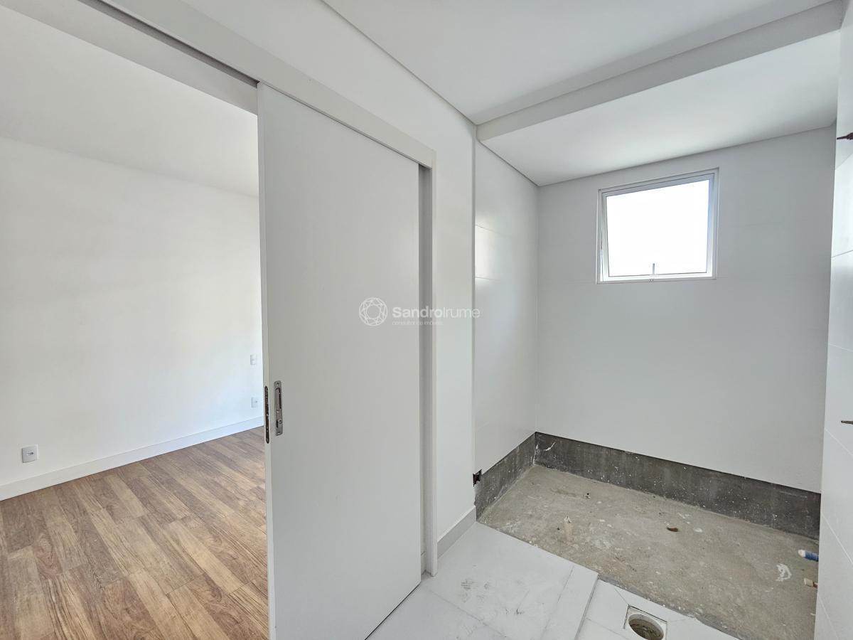 Apartamento à venda com 3 quartos, 148m² - Foto 10