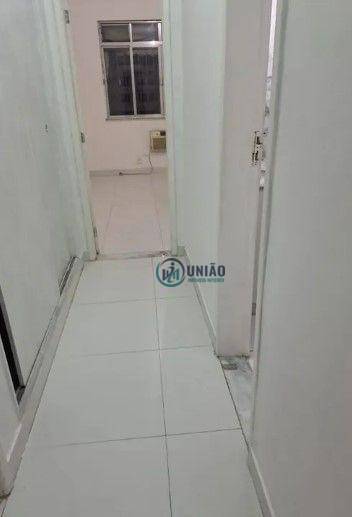 Apartamento à venda com 2 quartos, 71m² - Foto 10