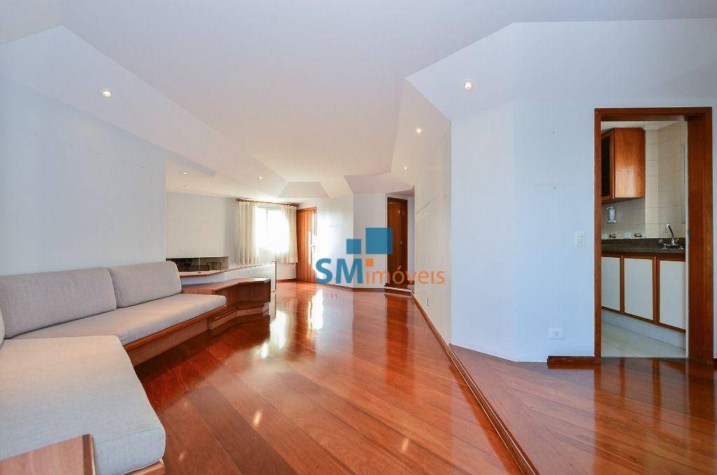 Apartamento à venda com 3 quartos, 150m² - Foto 1