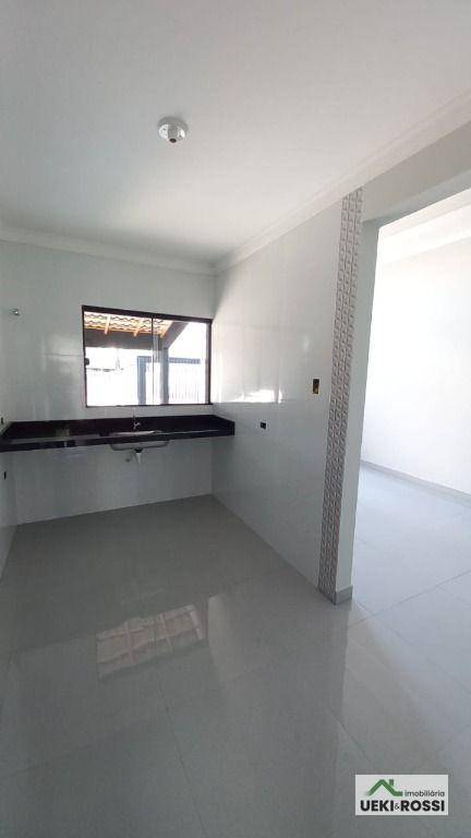 Casa à venda com 3 quartos, 83m² - Foto 5