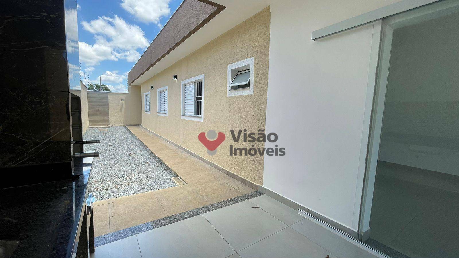 Casa à venda com 3 quartos, 90m² - Foto 5