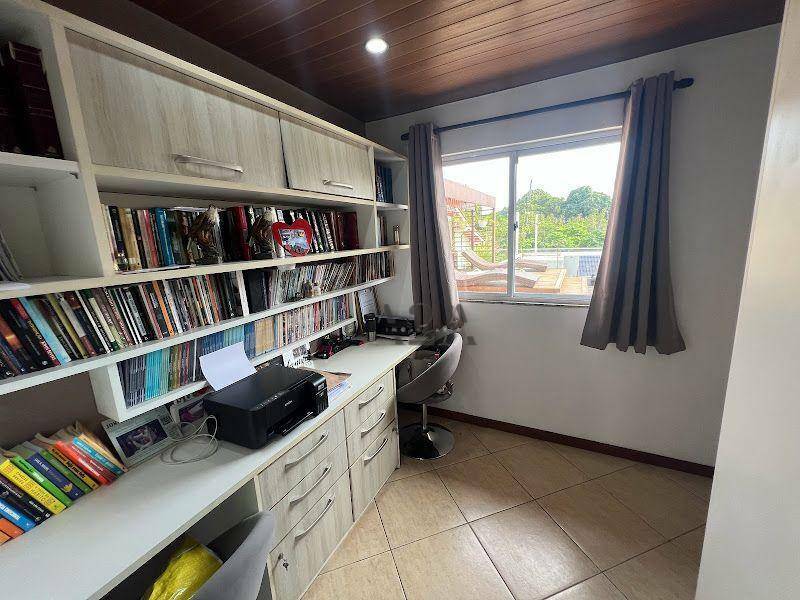 Casa à venda com 3 quartos, 270m² - Foto 25