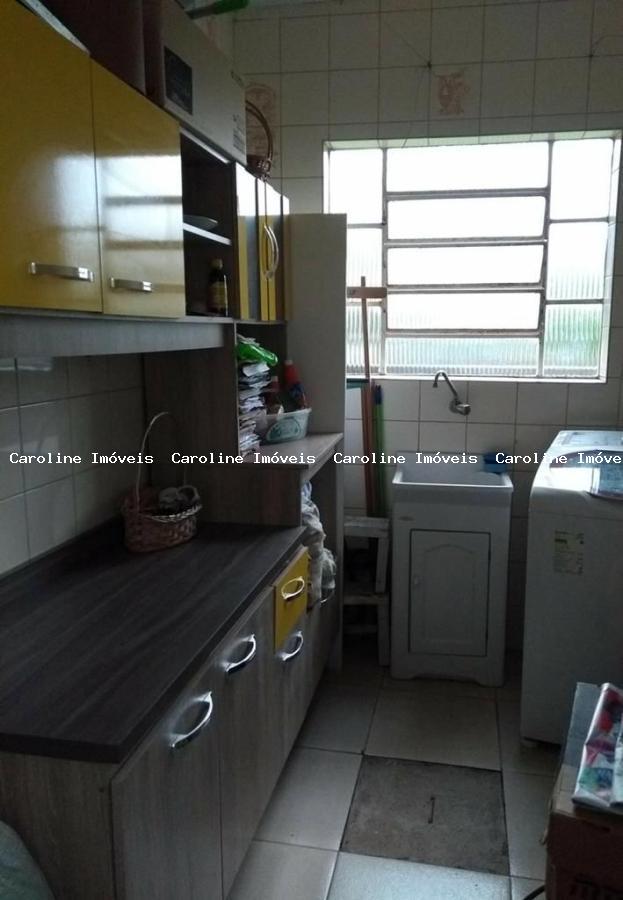 Casa à venda com 3 quartos, 600m² - Foto 2