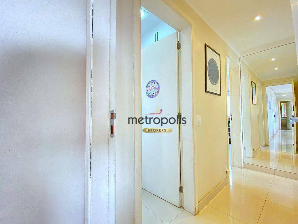 Apartamento para alugar com 3 quartos, 186m² - Foto 11