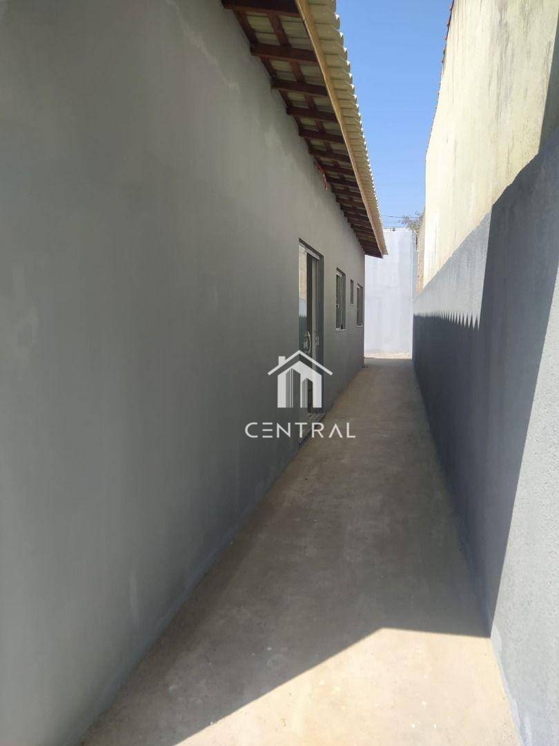 Casa à venda com 2 quartos, 70m² - Foto 20