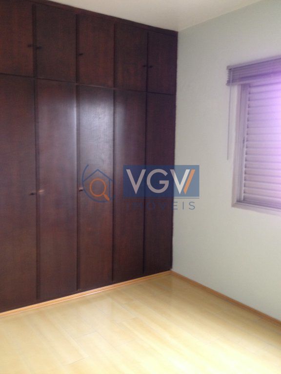 Apartamento à venda com 2 quartos, 70m² - Foto 5