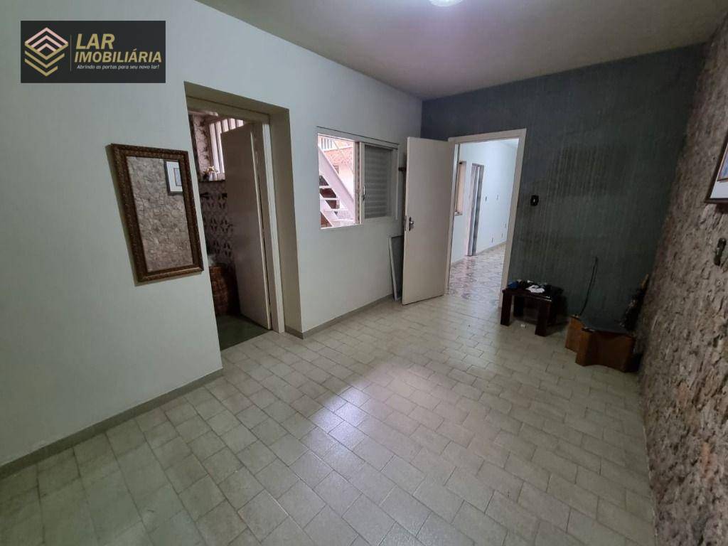 Casa à venda com 2 quartos, 160m² - Foto 13